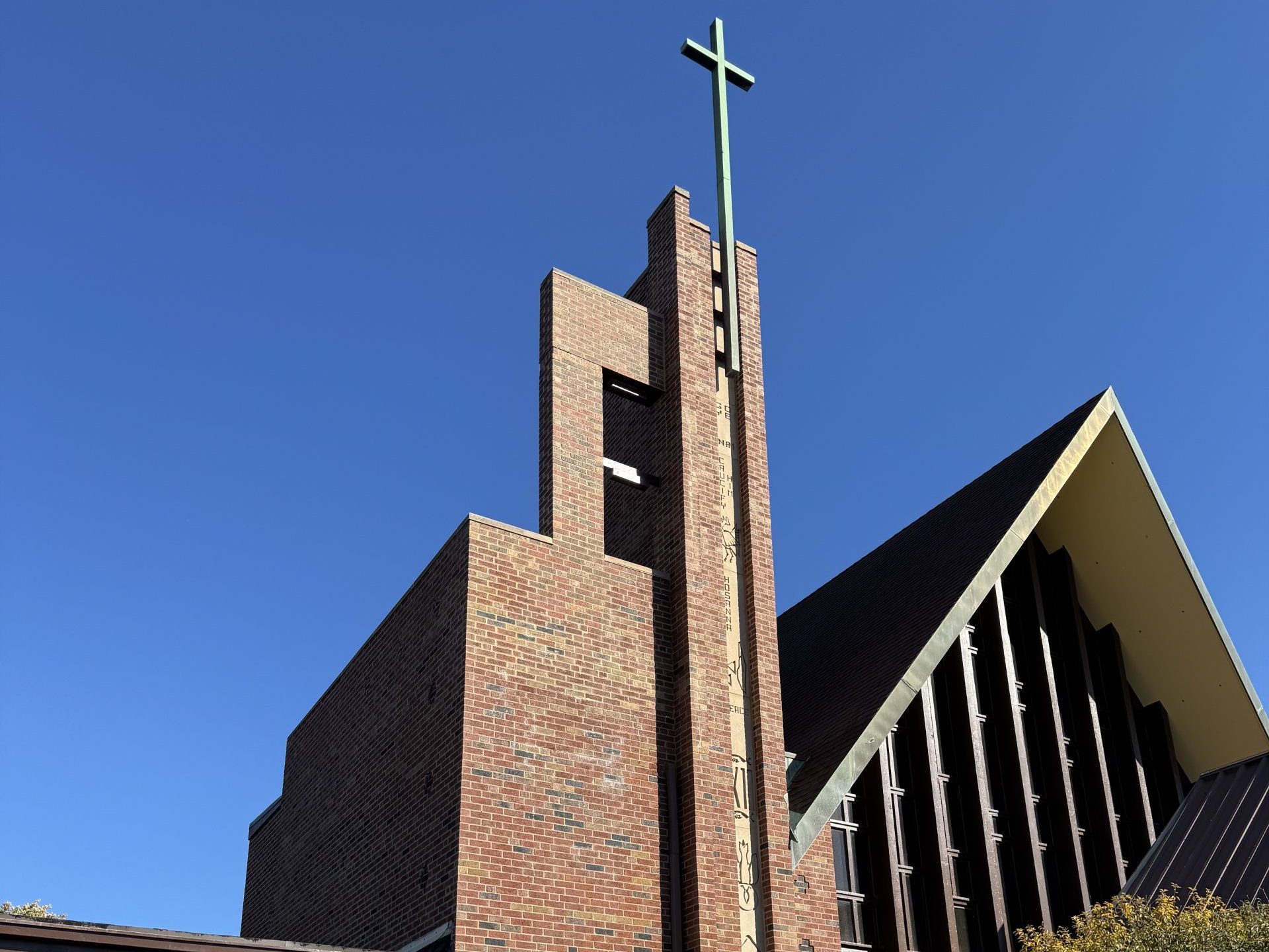 Masonry Repair - Tuckpointing - Caulking